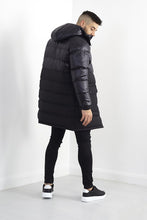 Load image into Gallery viewer, BLACK HIGH SHINE UPPER DETAIL LONGLINE PADDED JACKET
